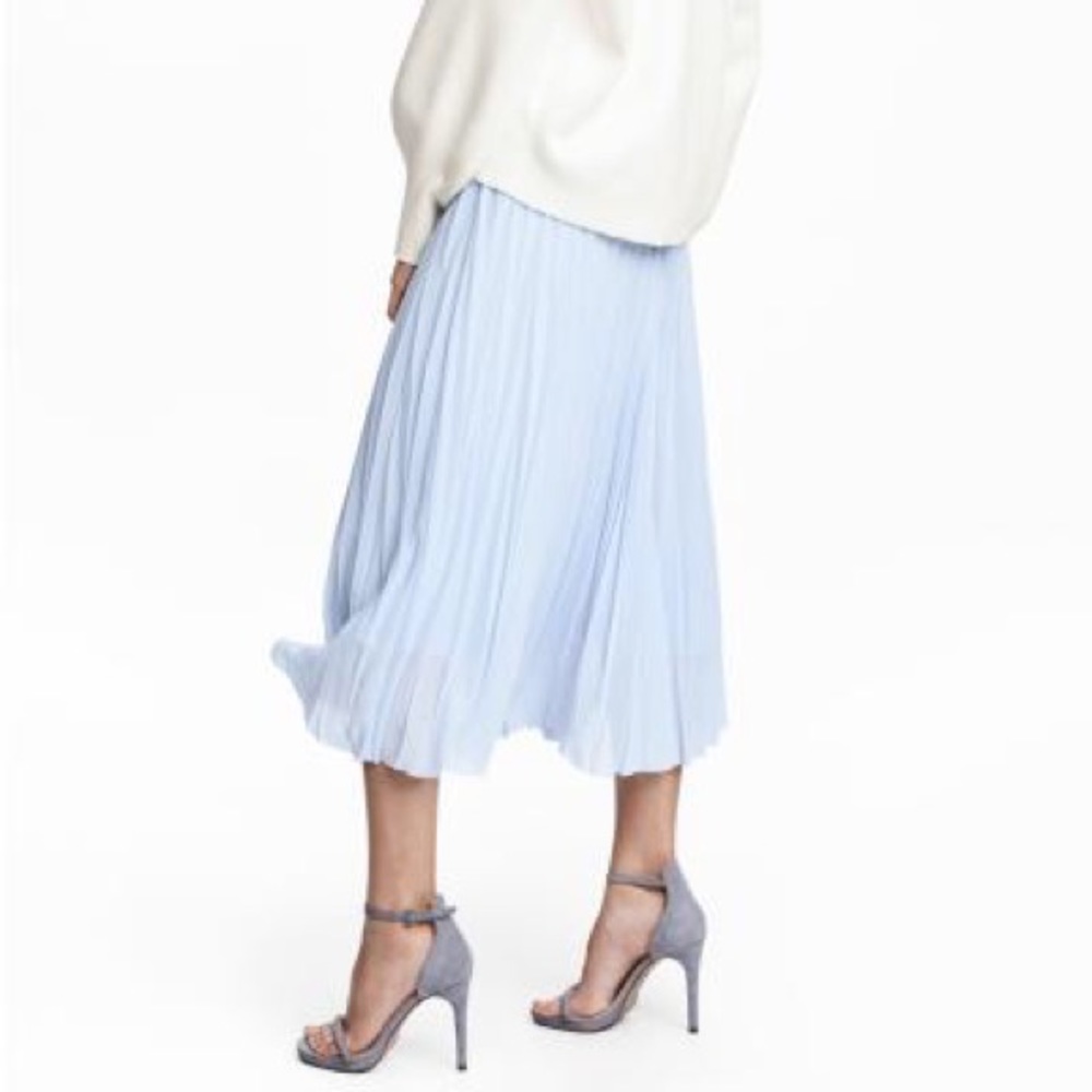 Pleated skirt
